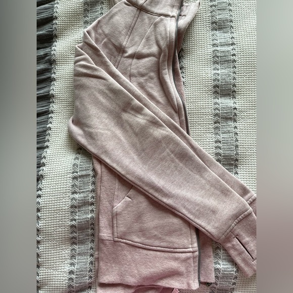 Lululemon Scuba - Picture 3 of 3